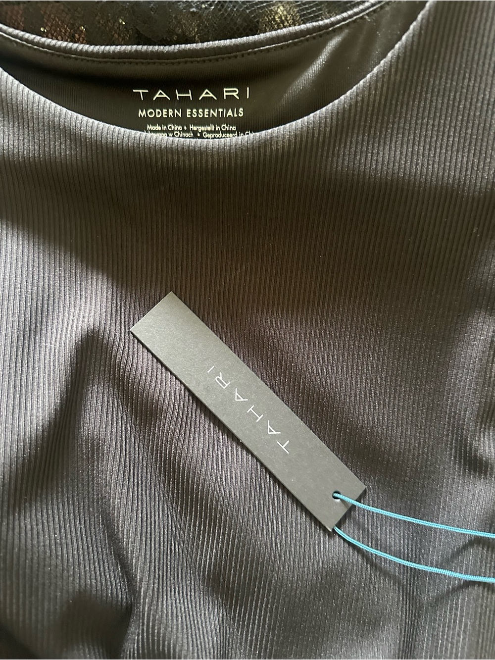 Tahari Black Ribbed Crewneck Tank - NWT - Size N - Picture 3 of 6